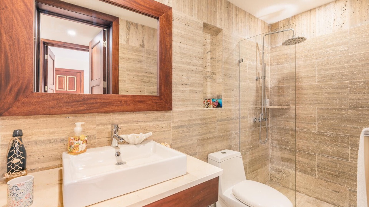 Photo of Bathroom in Portillo