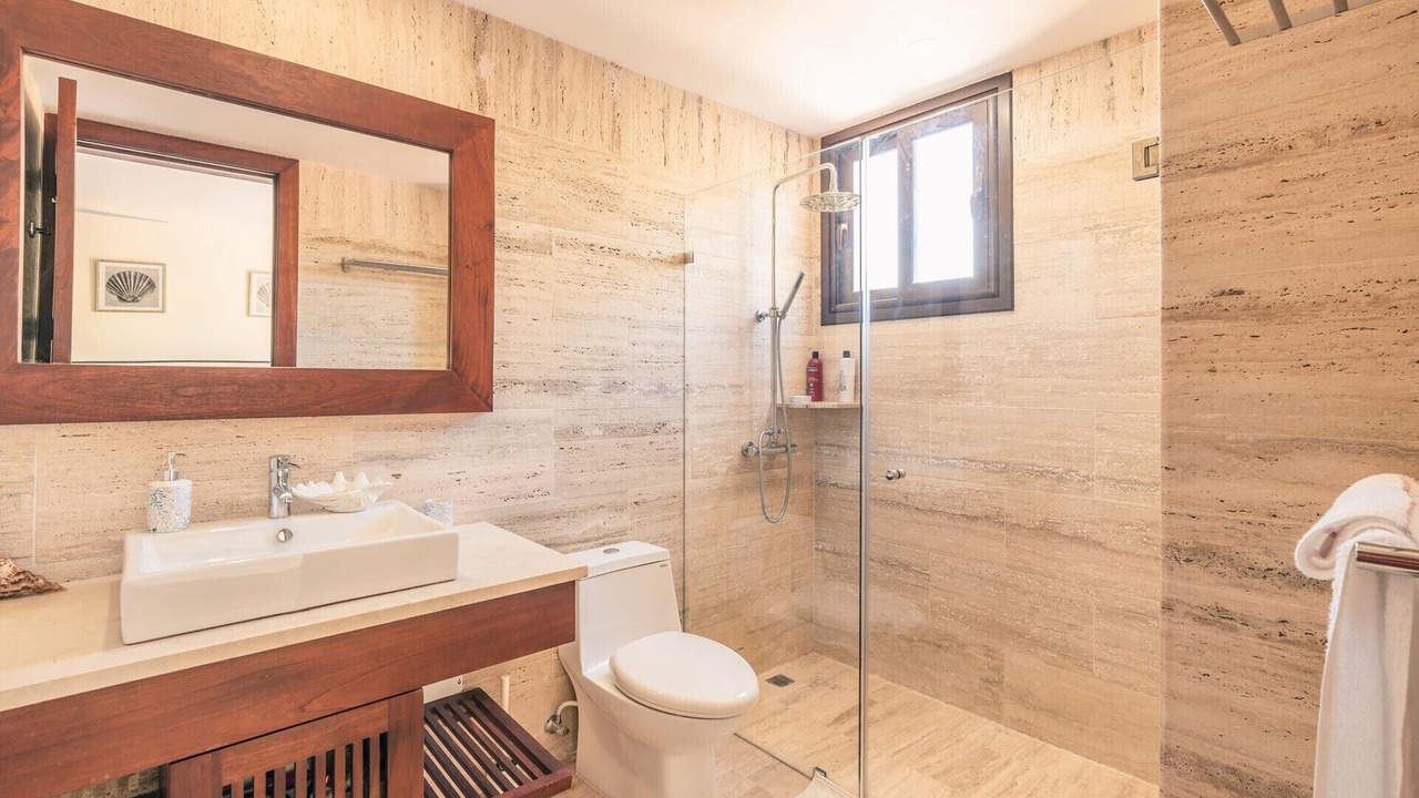 Photo of Bathroom in Portillo