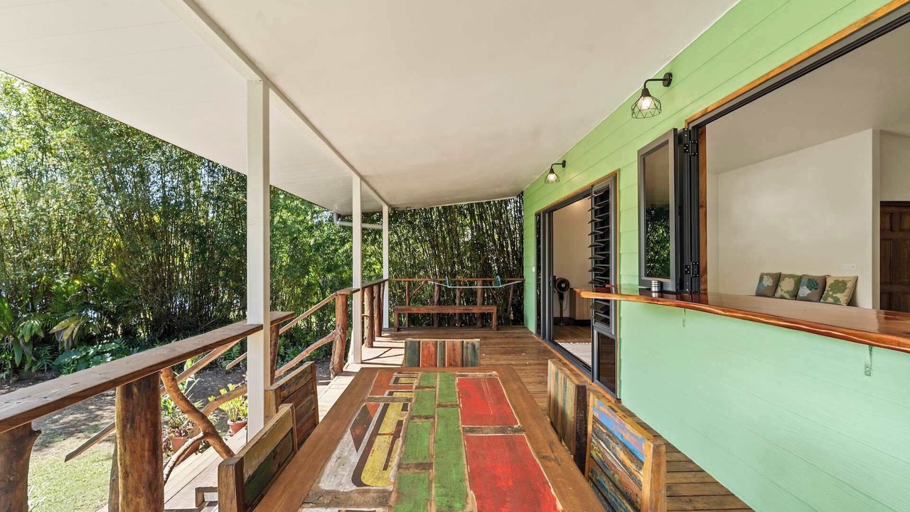 Photo of Patio Balcony in To'ahotu