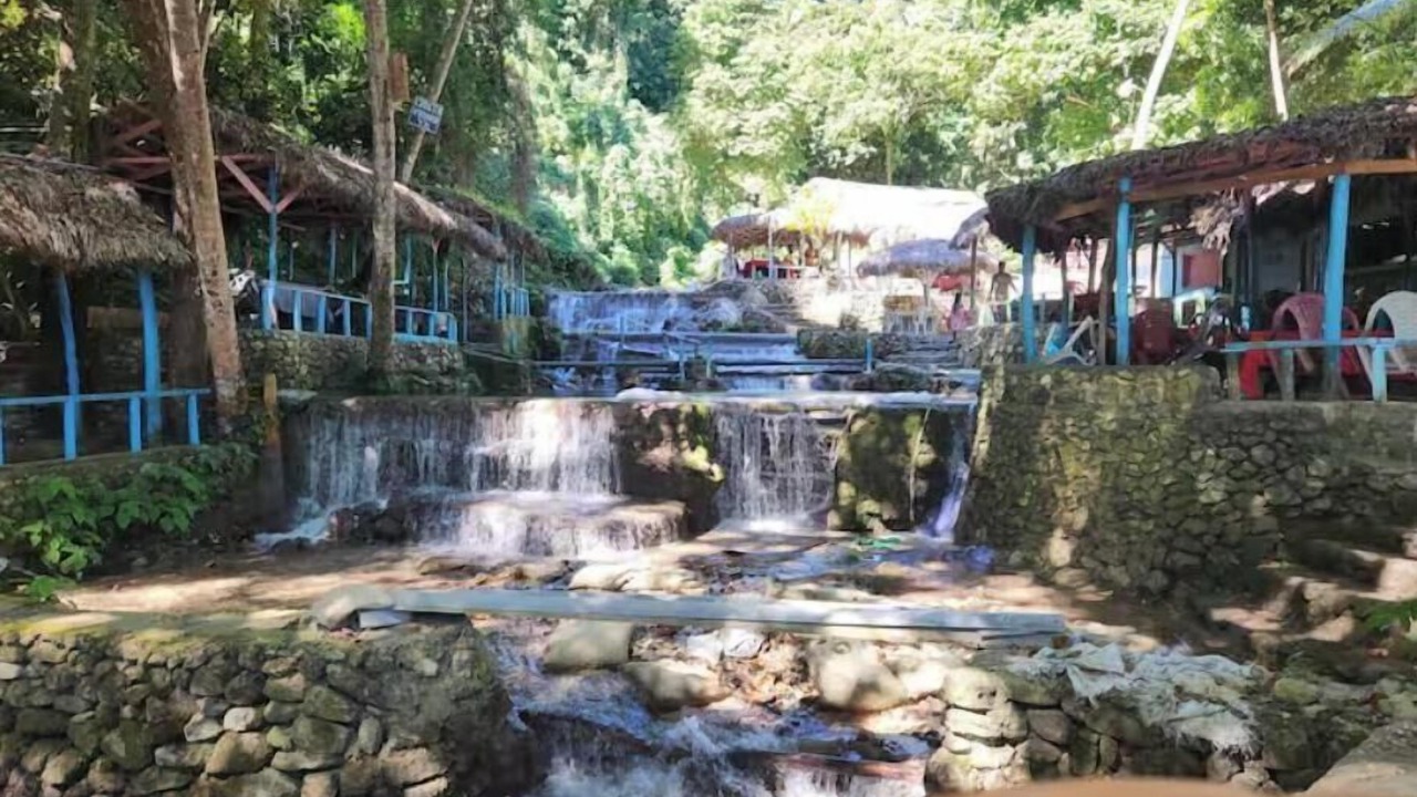 Photo of Others in Paraiso