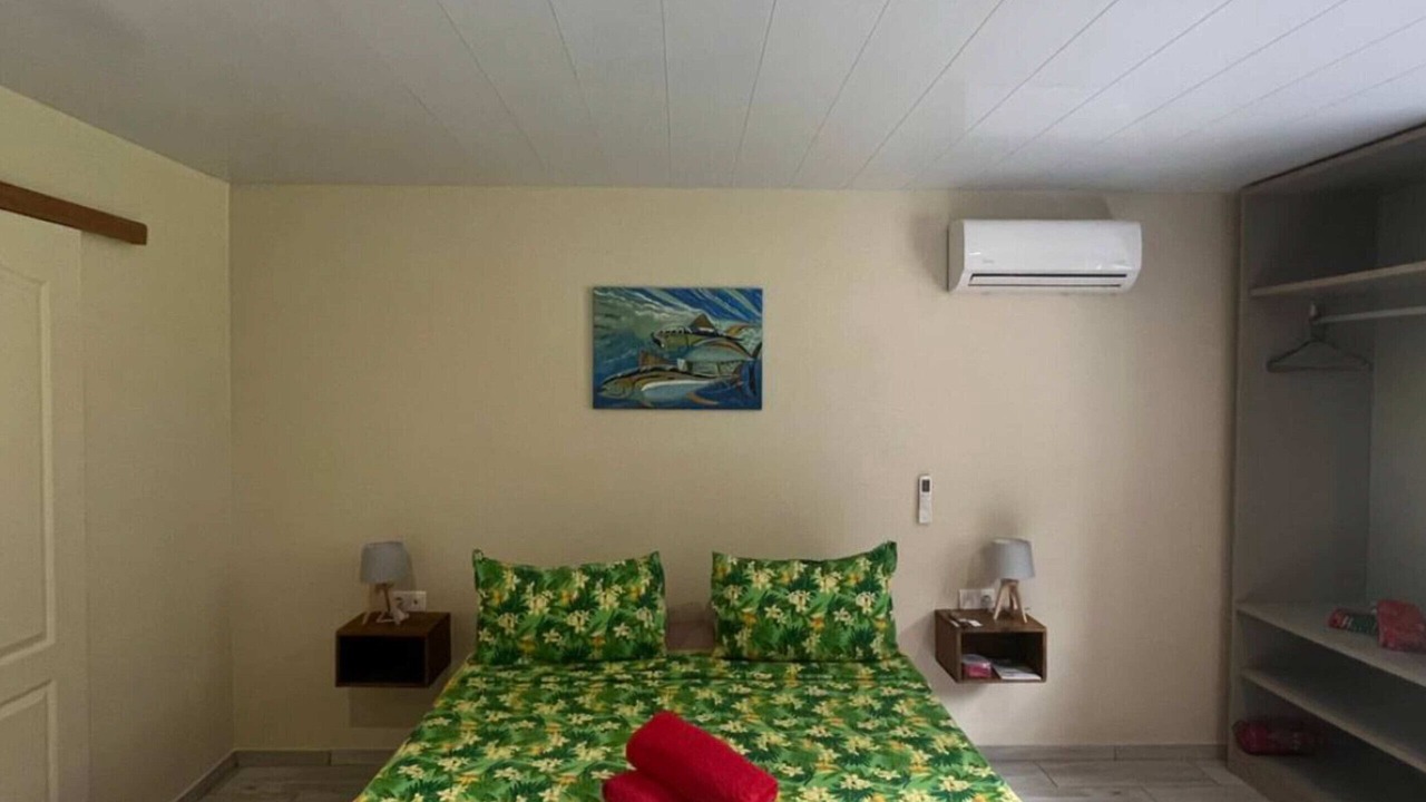 Photo of Bedroom in Huahine