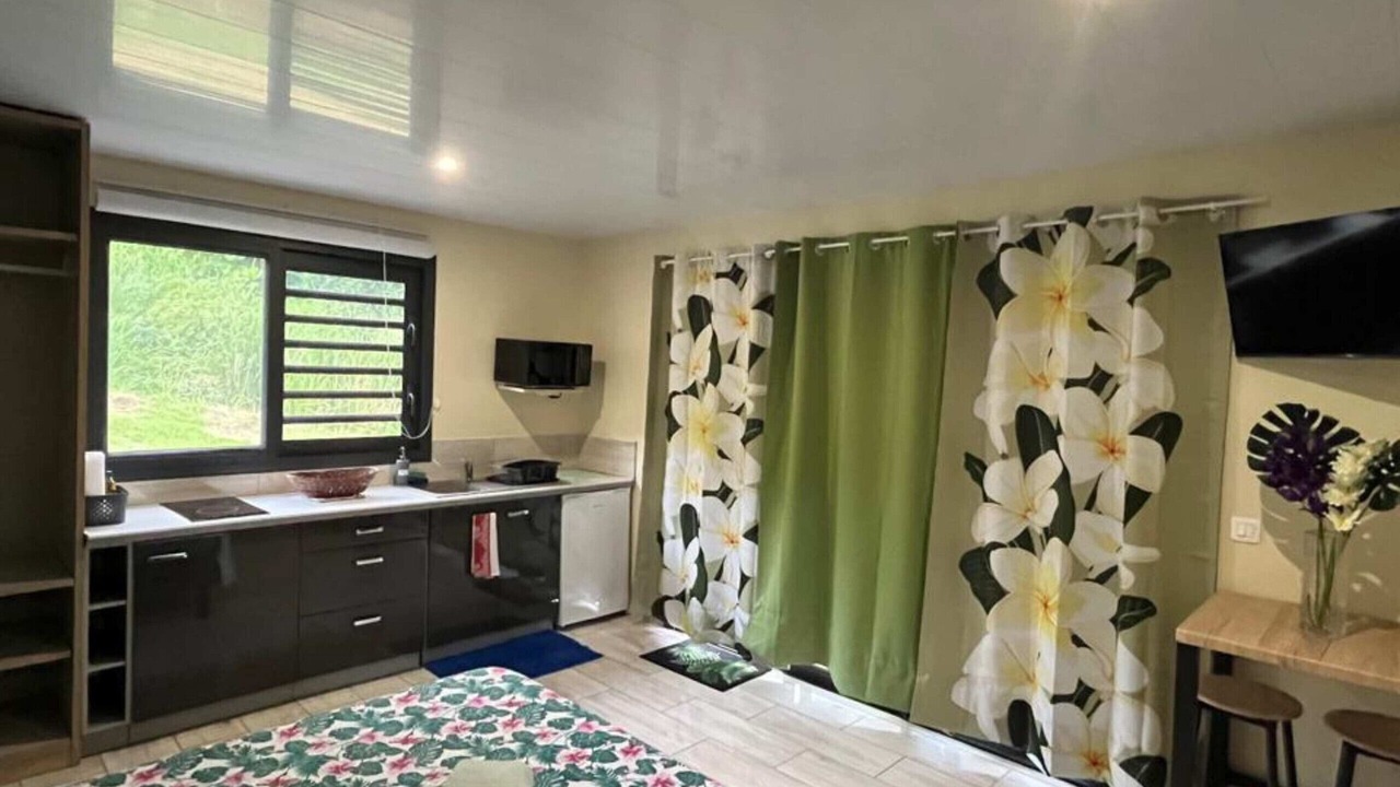 Photo of Bedroom in Huahine
