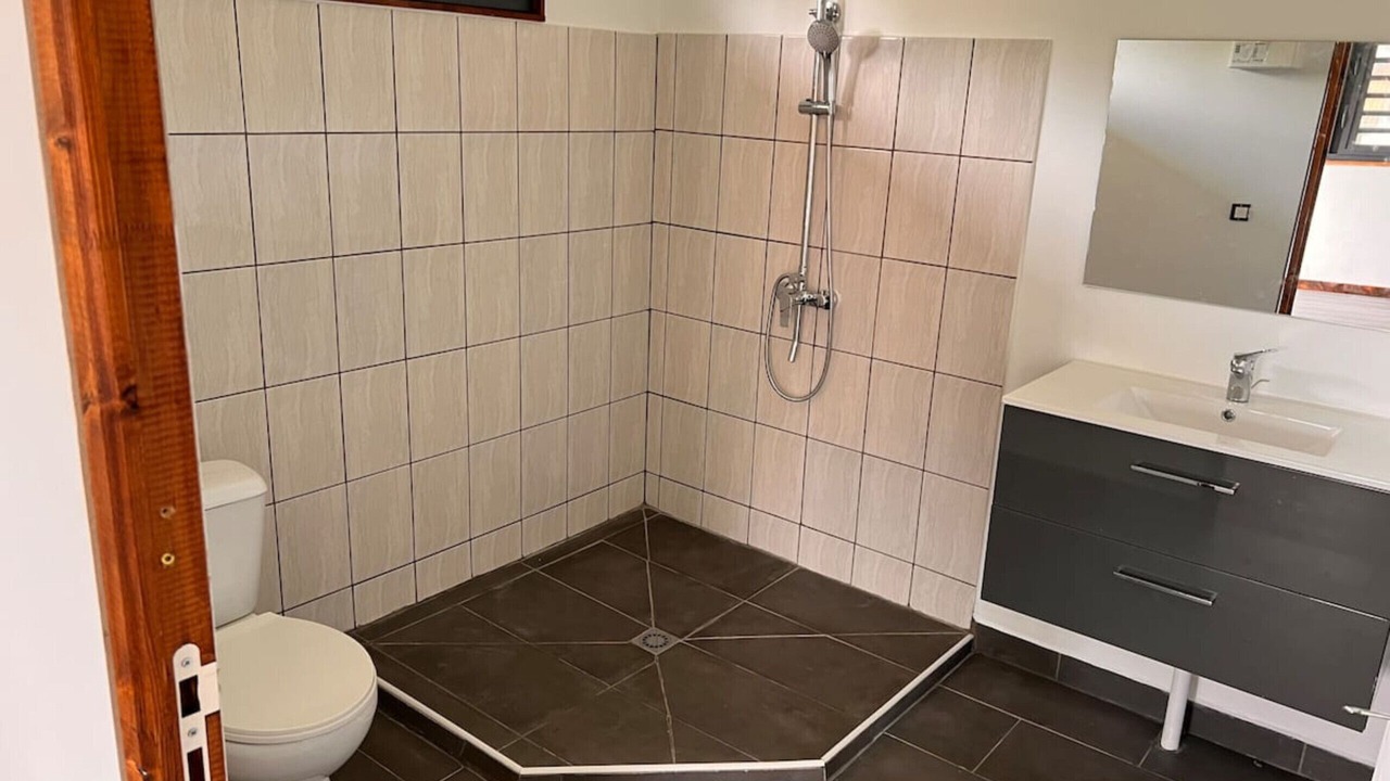 Photo of Bathroom in Huahine