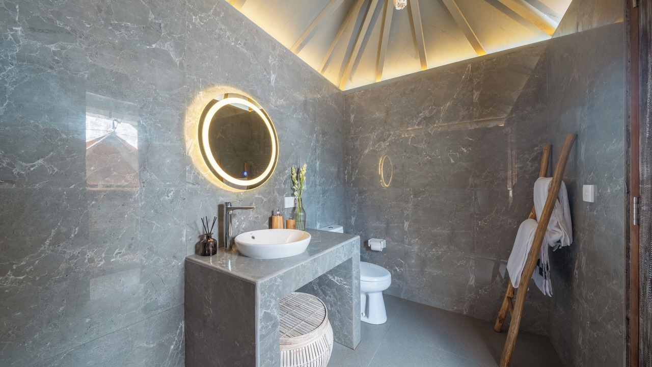 Photo of Bathroom in Mushroom Bay