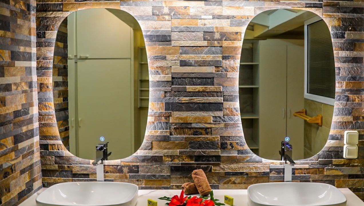 Photo of Bathroom in Teavaro