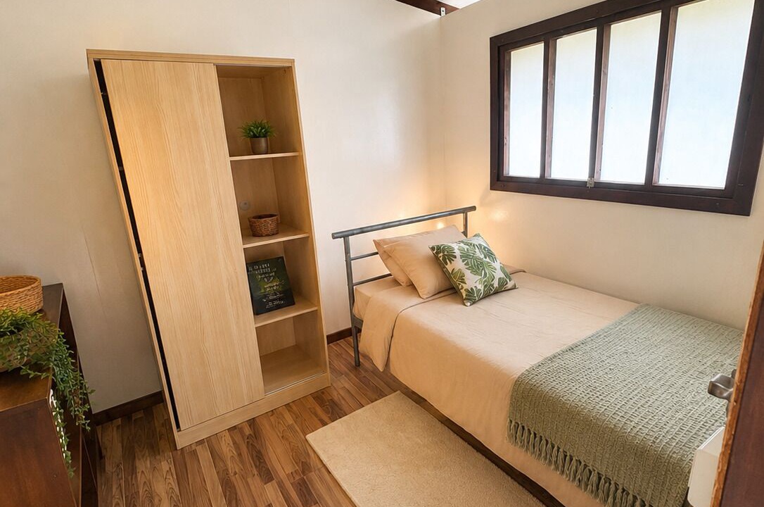 Photo of Bedroom in Cook's Bay