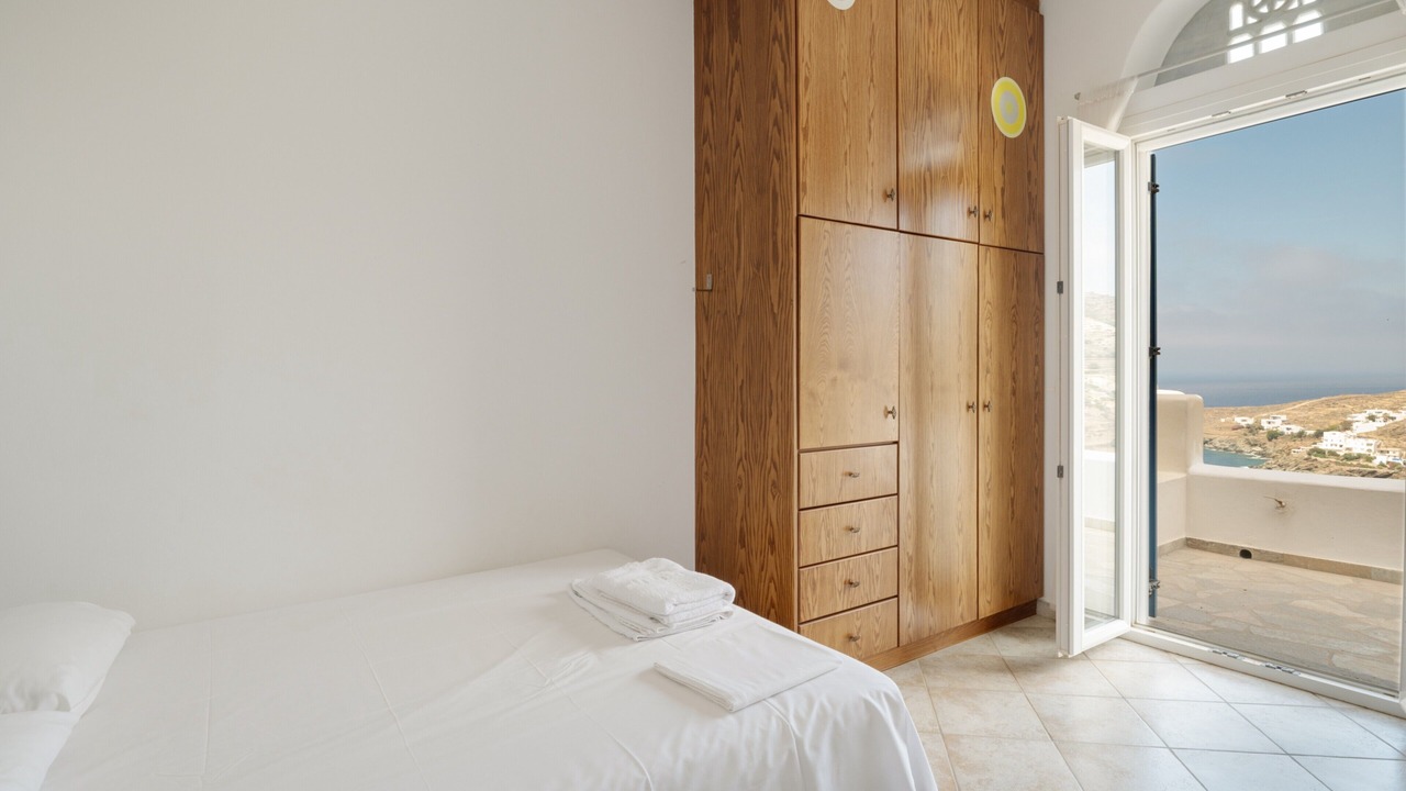 Photo of Bedroom in Exomvourgo