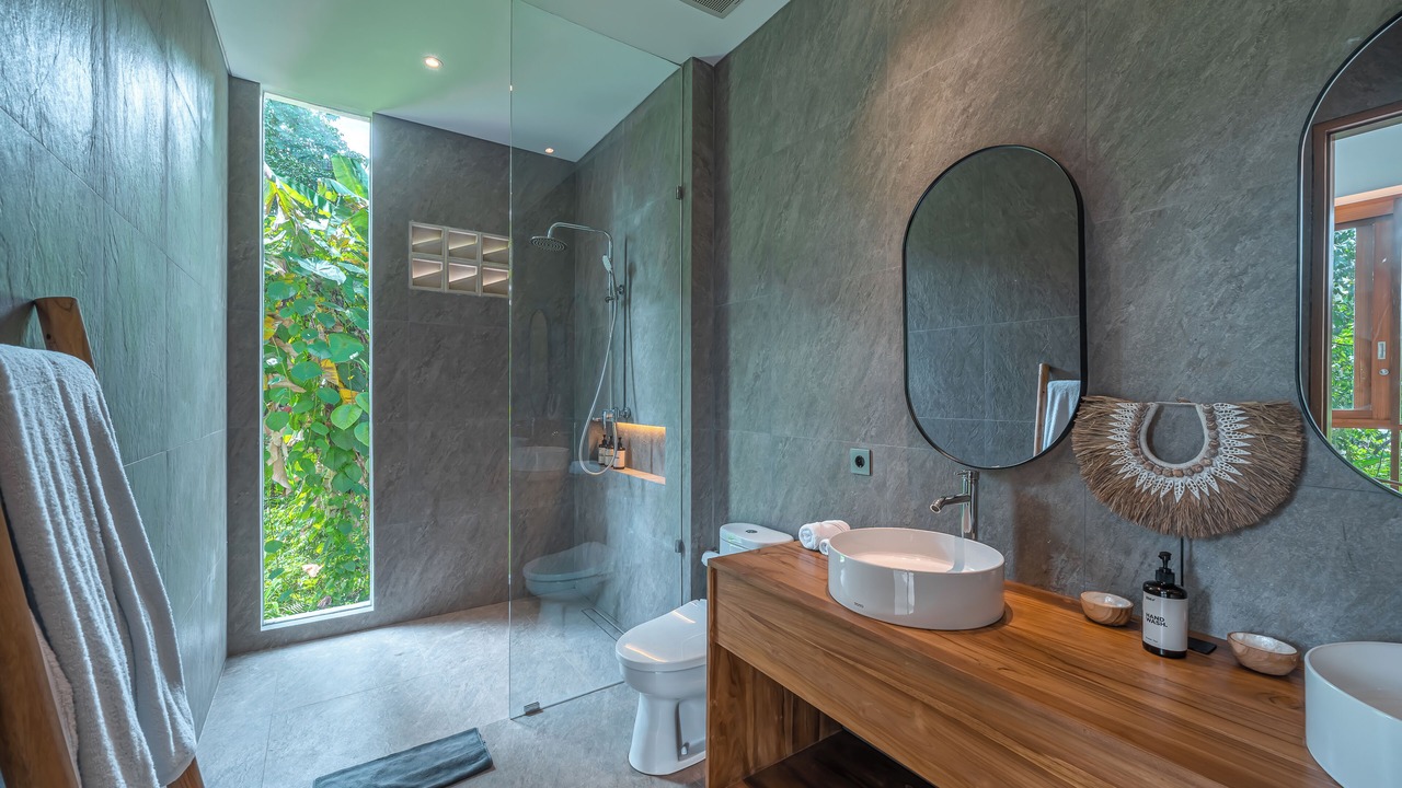 Photo of Bathroom in Lodtunduh