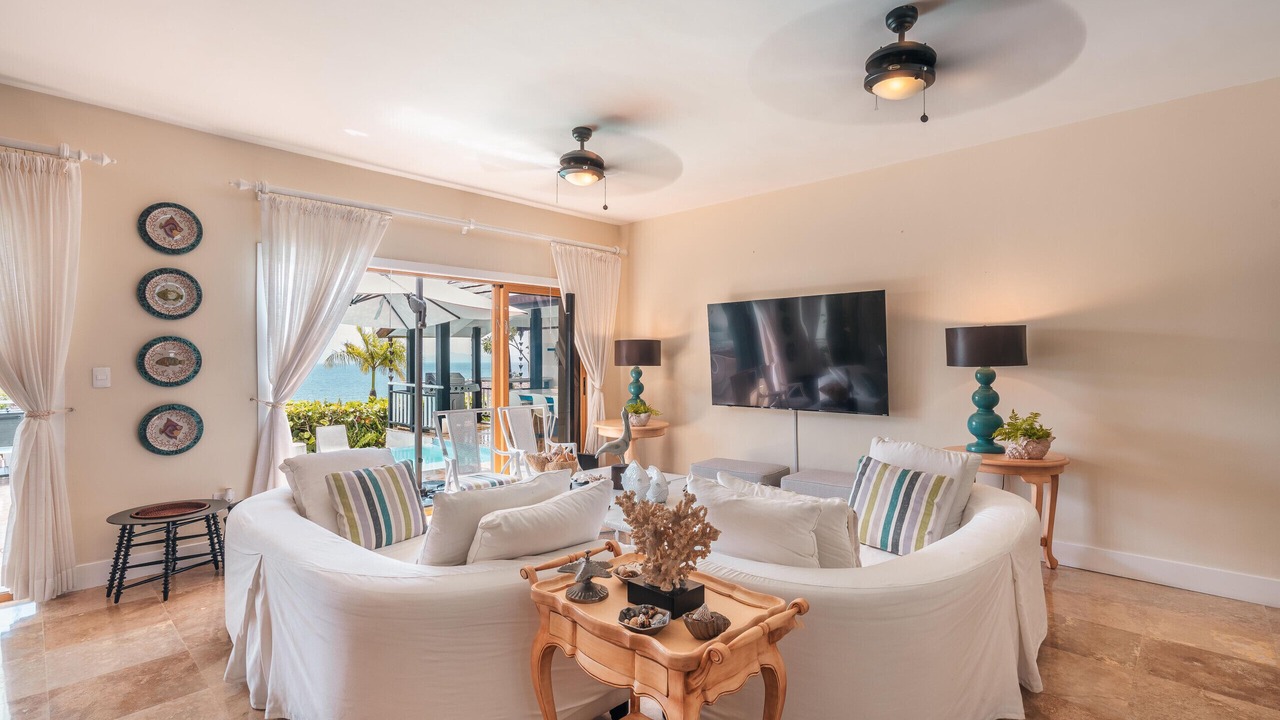 Photo of Livingroom in Puerto Bahia