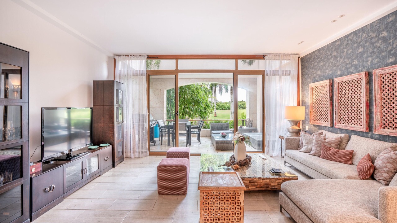 Photo of Livingroom in Los Altos