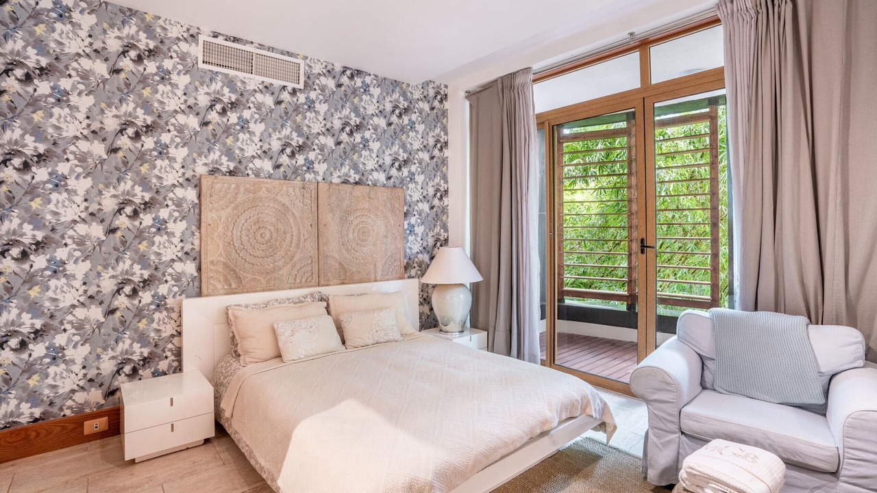 Photo of Bedroom in Los Altos
