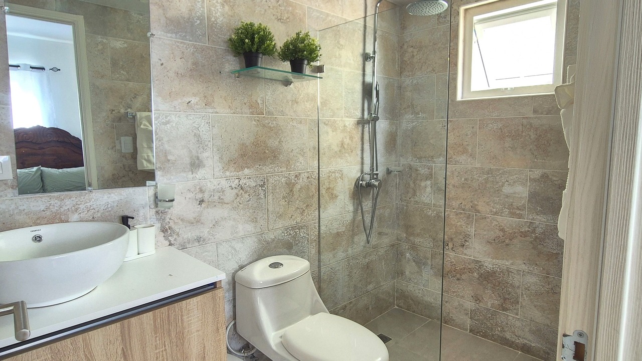 Photo of Bathroom in Veron