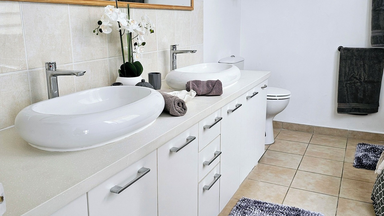 Photo of Bathroom in Paea