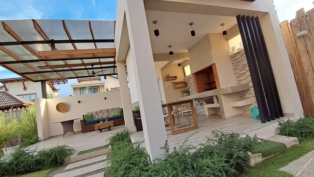 Photo of Patio Balcony in La Vega Province