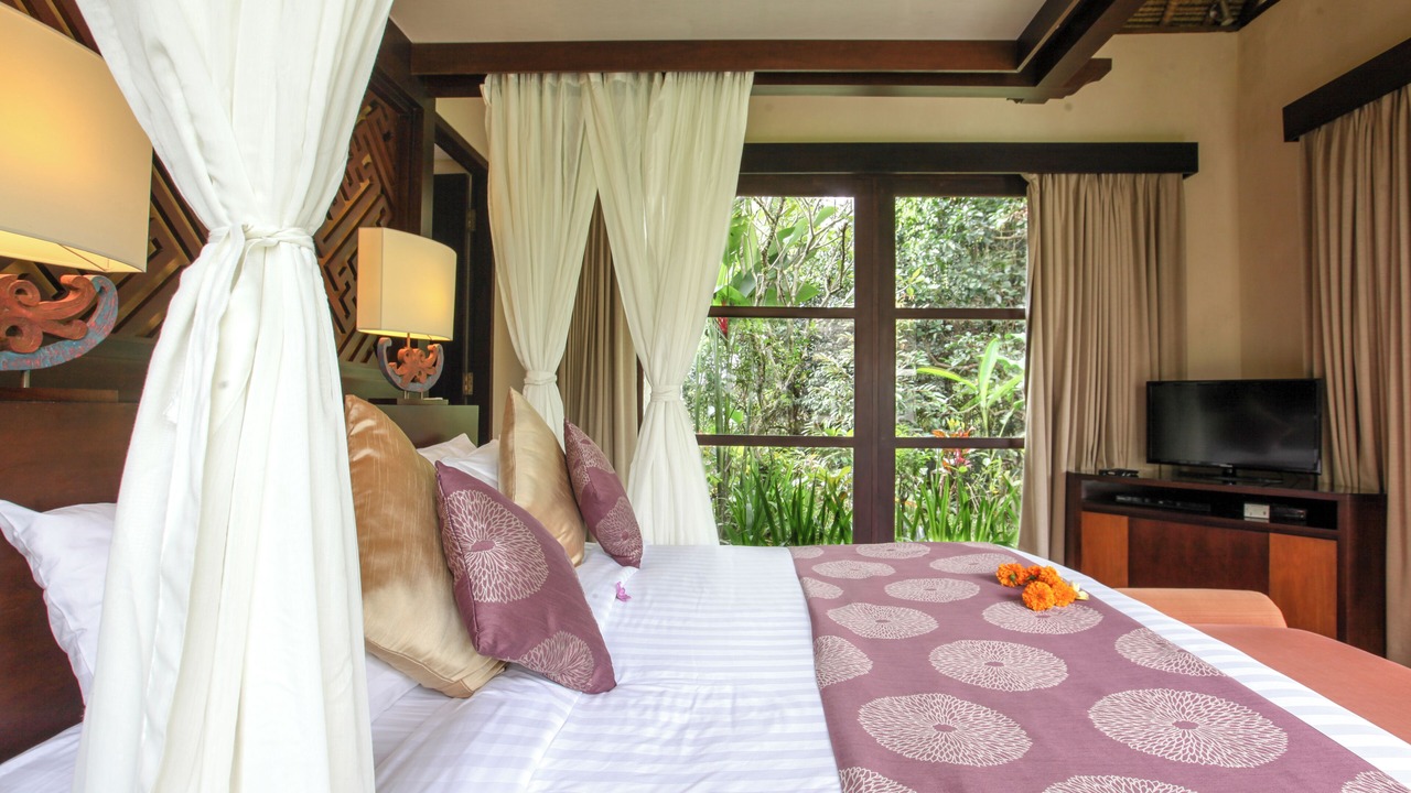 Photo of Bedroom in Sambahan