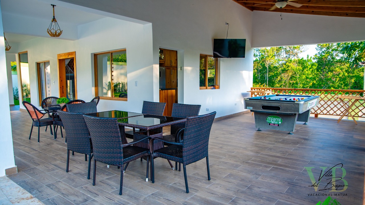 Photo of Outdoor in Pedro Brand