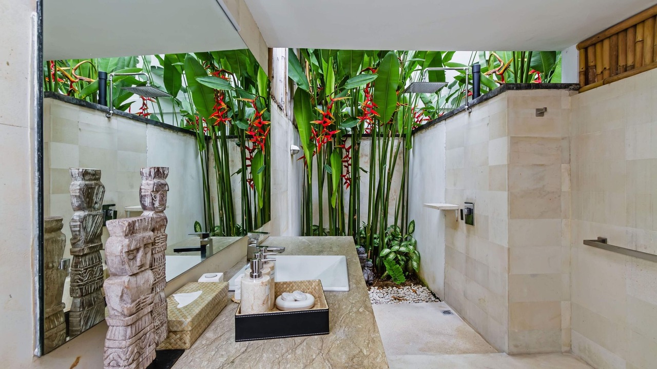 Photo of Bathroom in Sunset Road