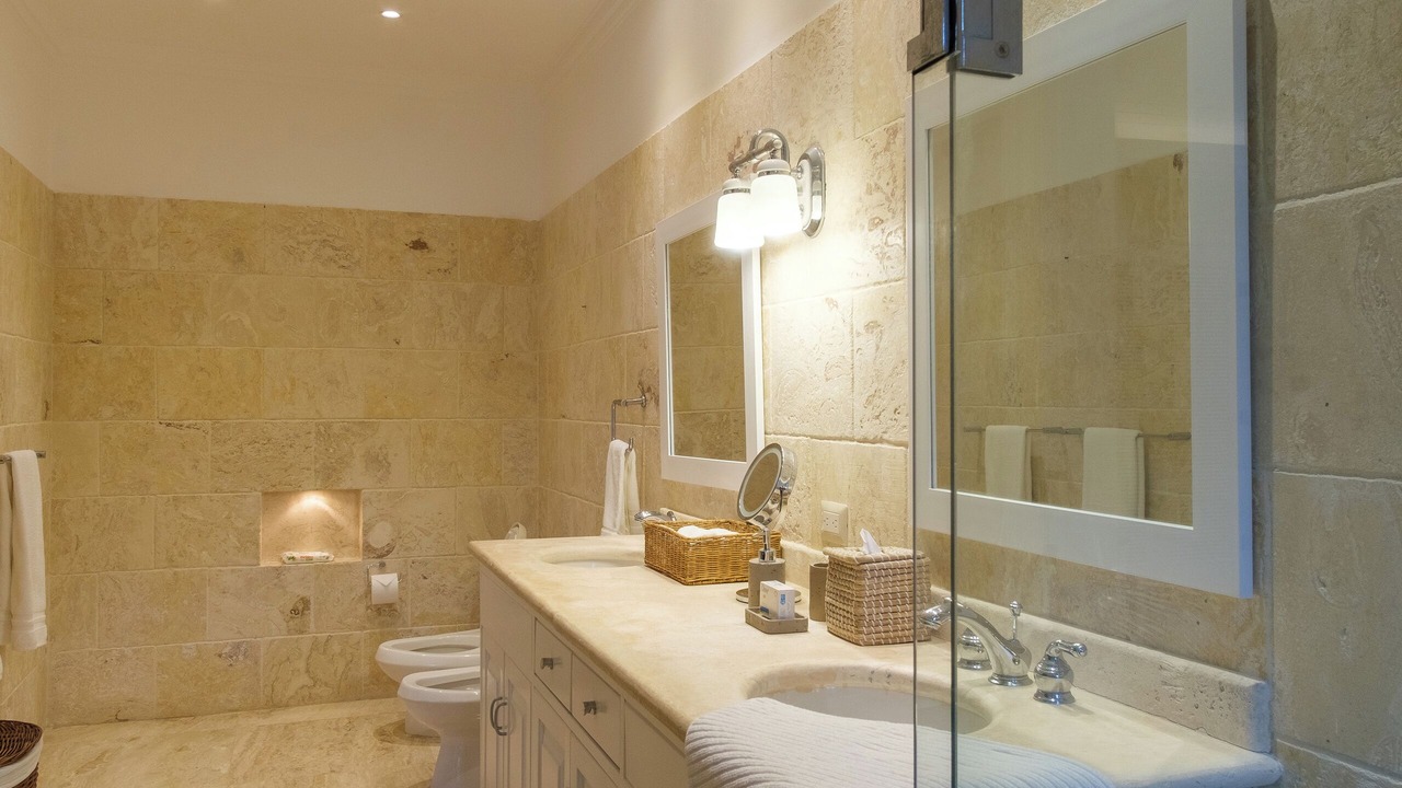 Photo of Bathroom in Tennis Villas