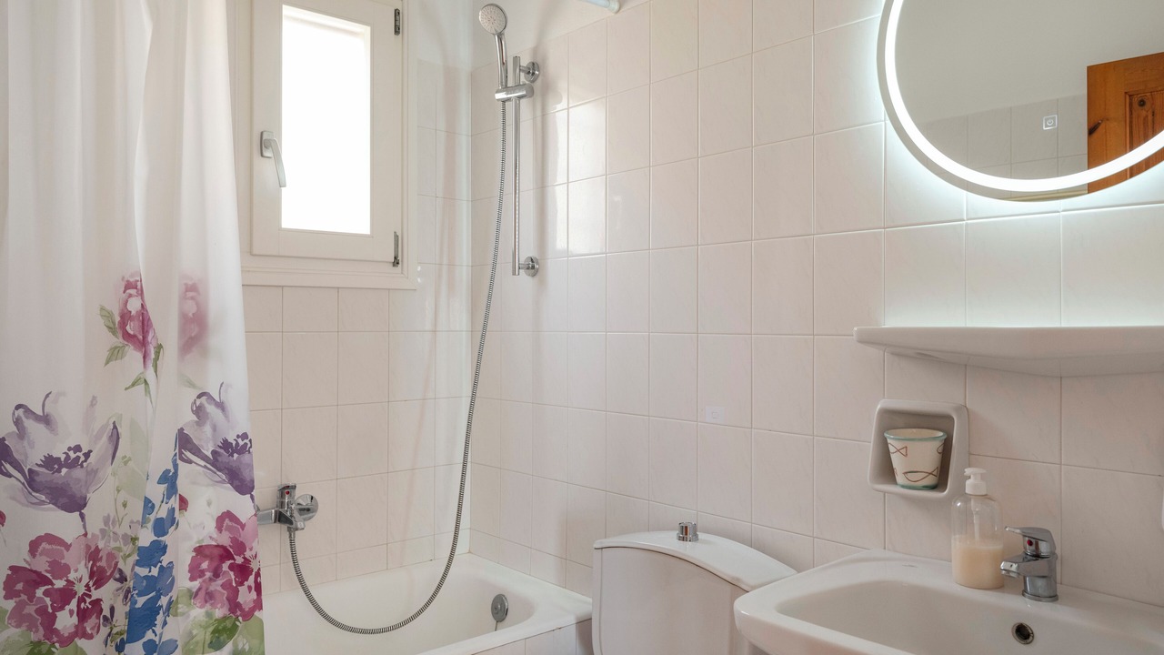 Photo of Bathroom in Naousa