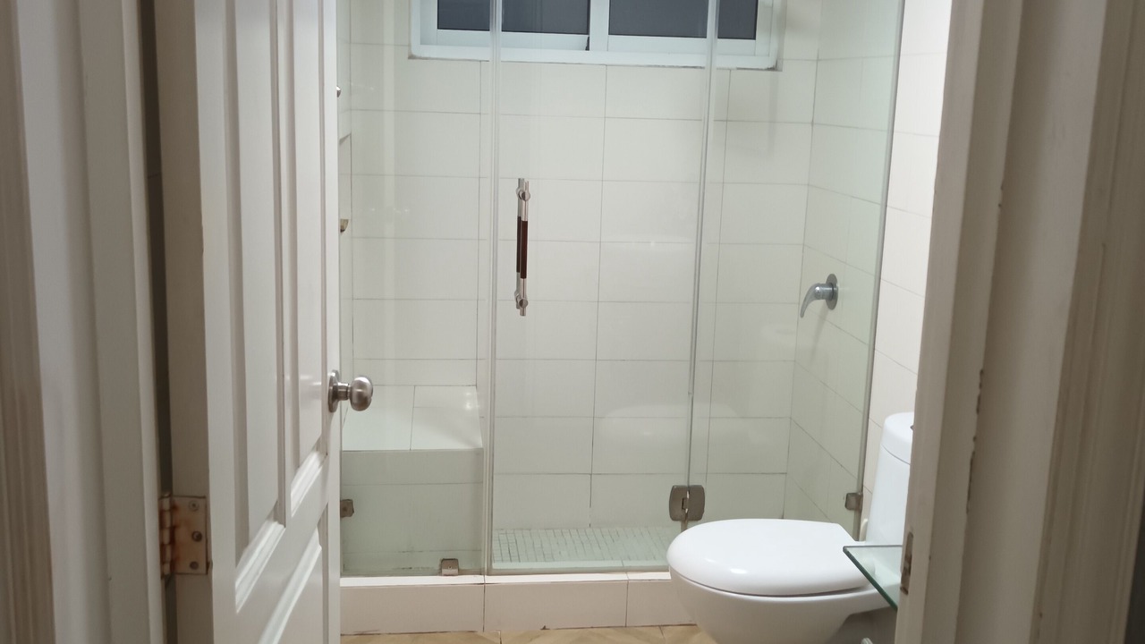 Photo of Bathroom in Yolanda Morales