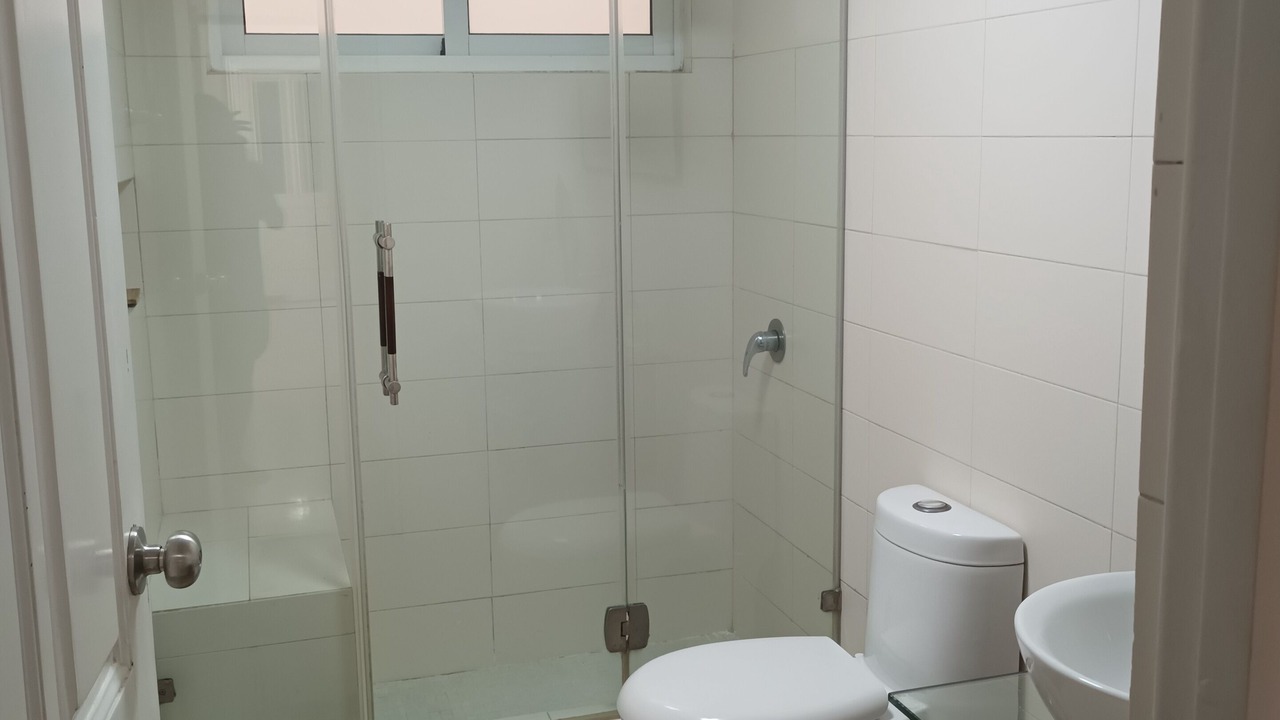 Photo of Bathroom in Yolanda Morales