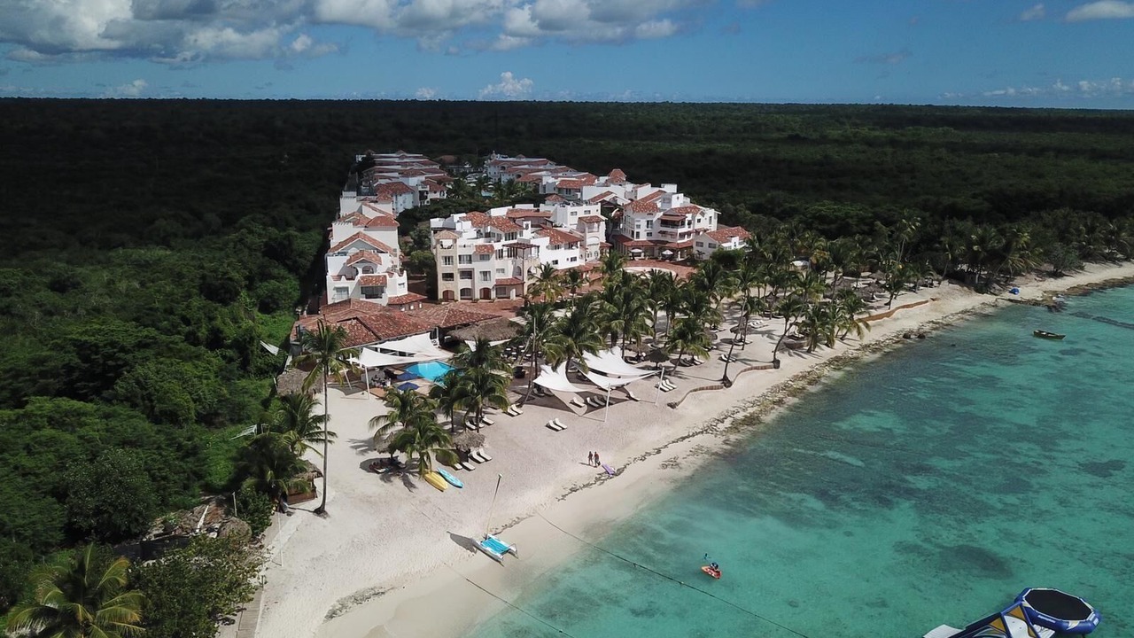 Photo of Others in Dominicus