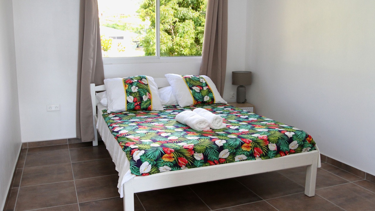 Photo of Bedroom in Teahupoo