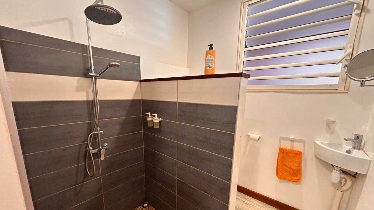 Photo of Bathroom in Maharepa