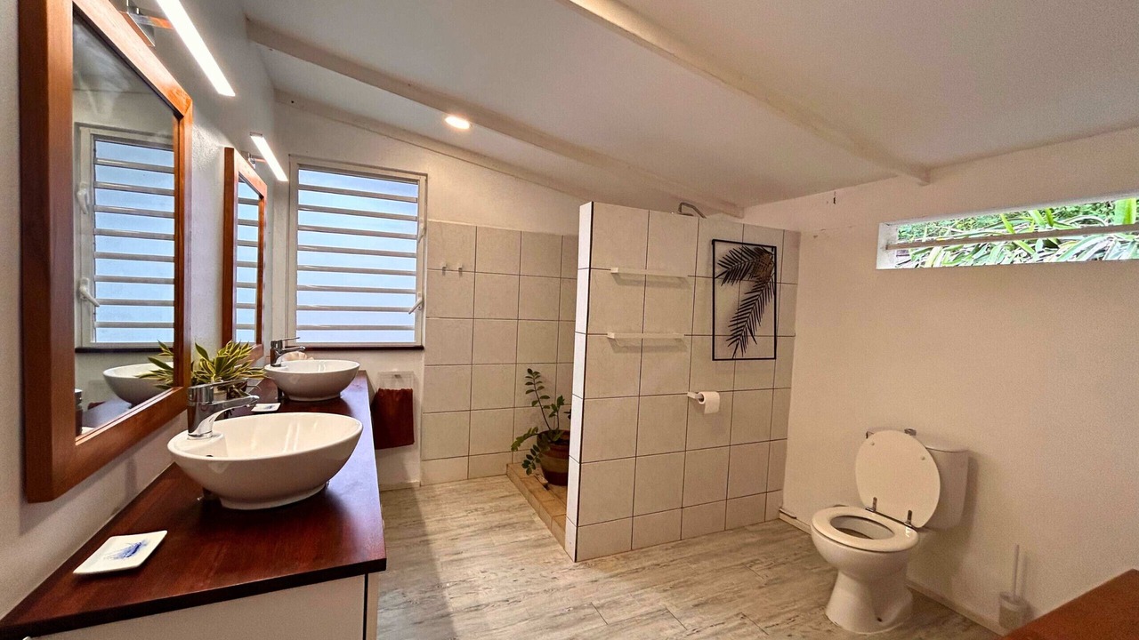 Photo of Bathroom in Maharepa