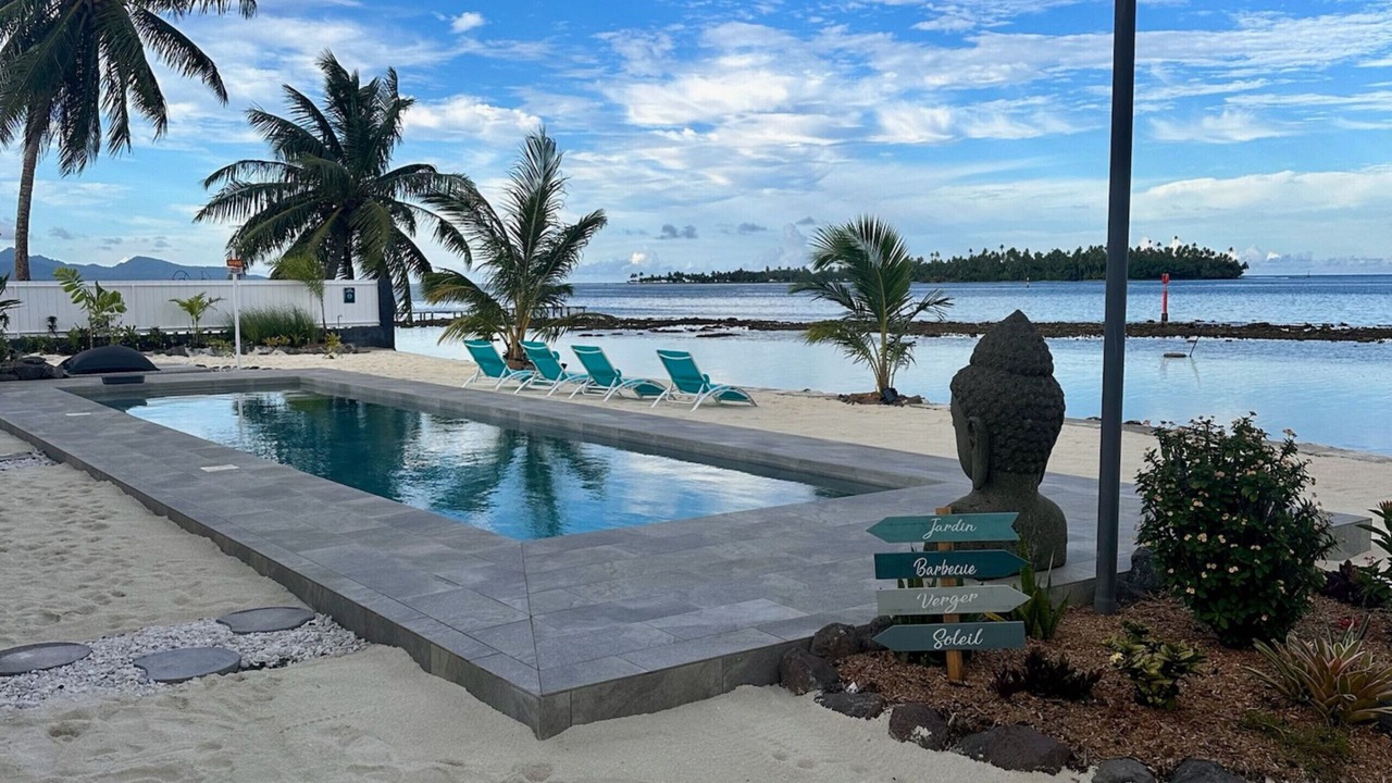 Photo of Outdoor in Teahupoo
