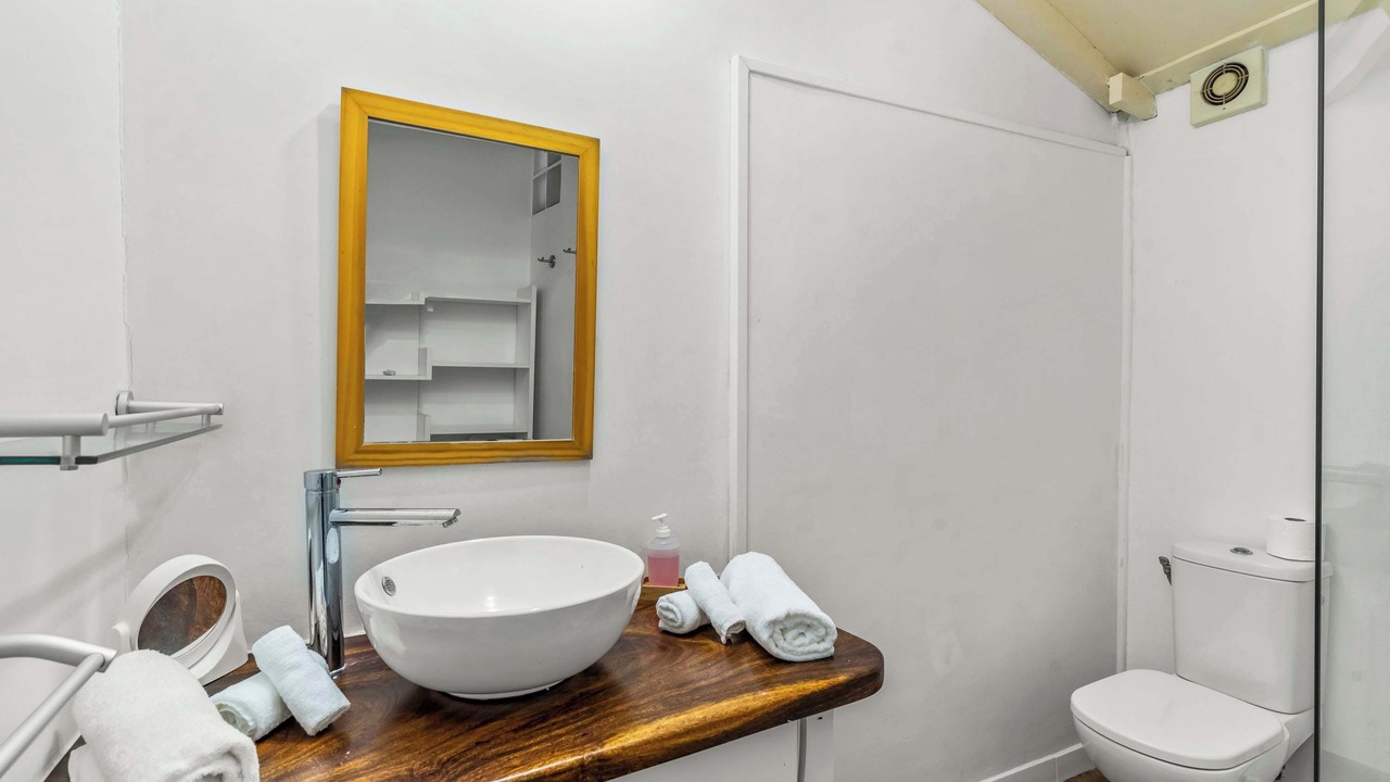 Photo of Bathroom in Teavaro