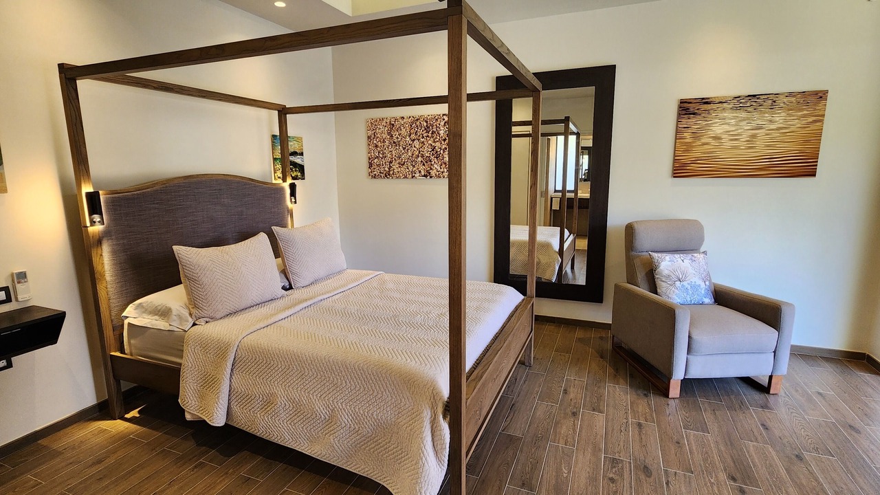 Photo of Bedroom in Uturoa