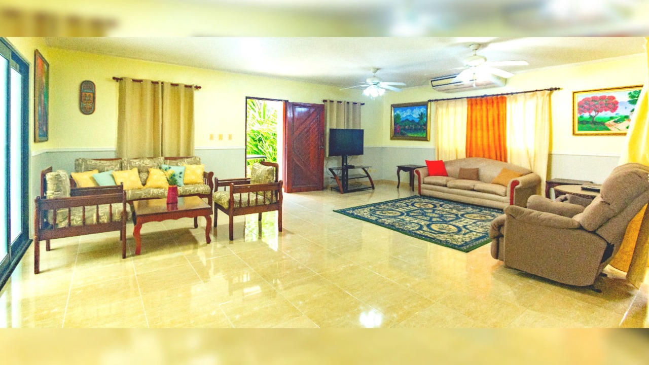 Photo of Livingroom in Bani
