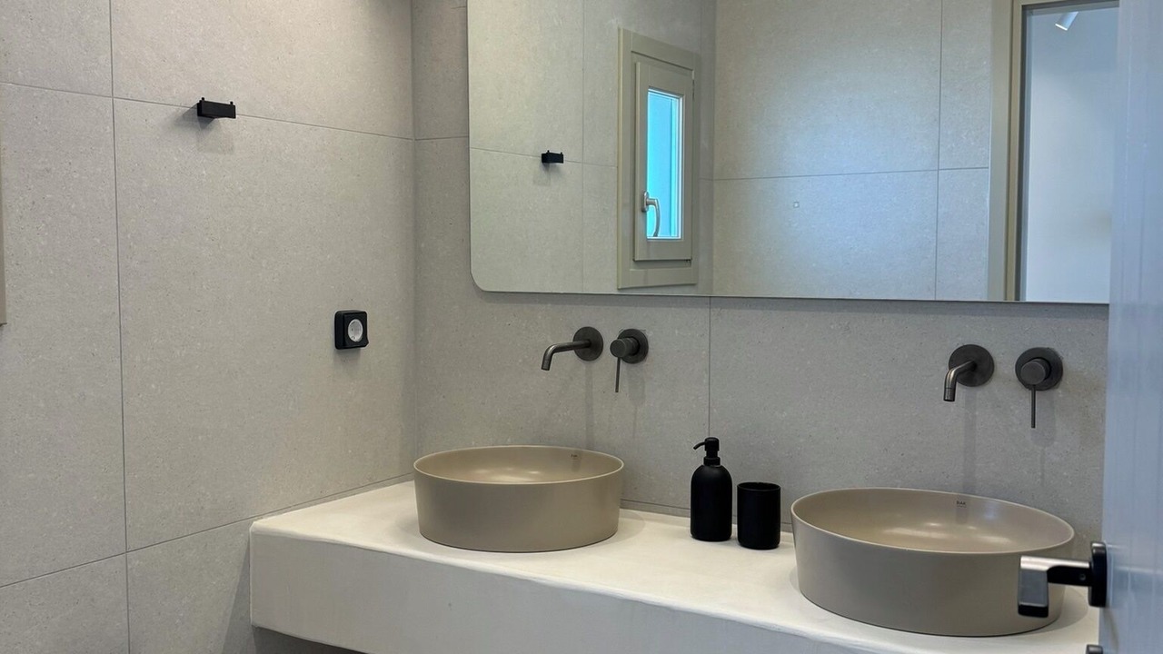 Photo of Bathroom in Firostefani