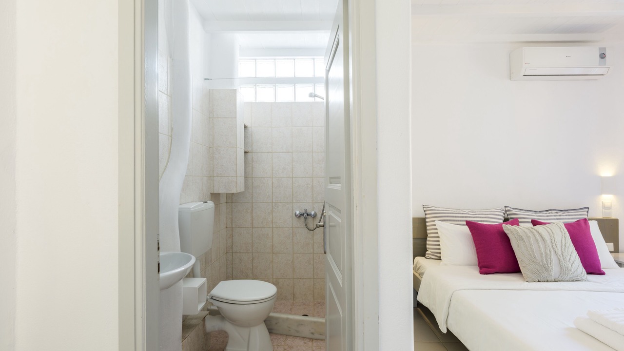 Photo of Bathroom in Platis Gialos