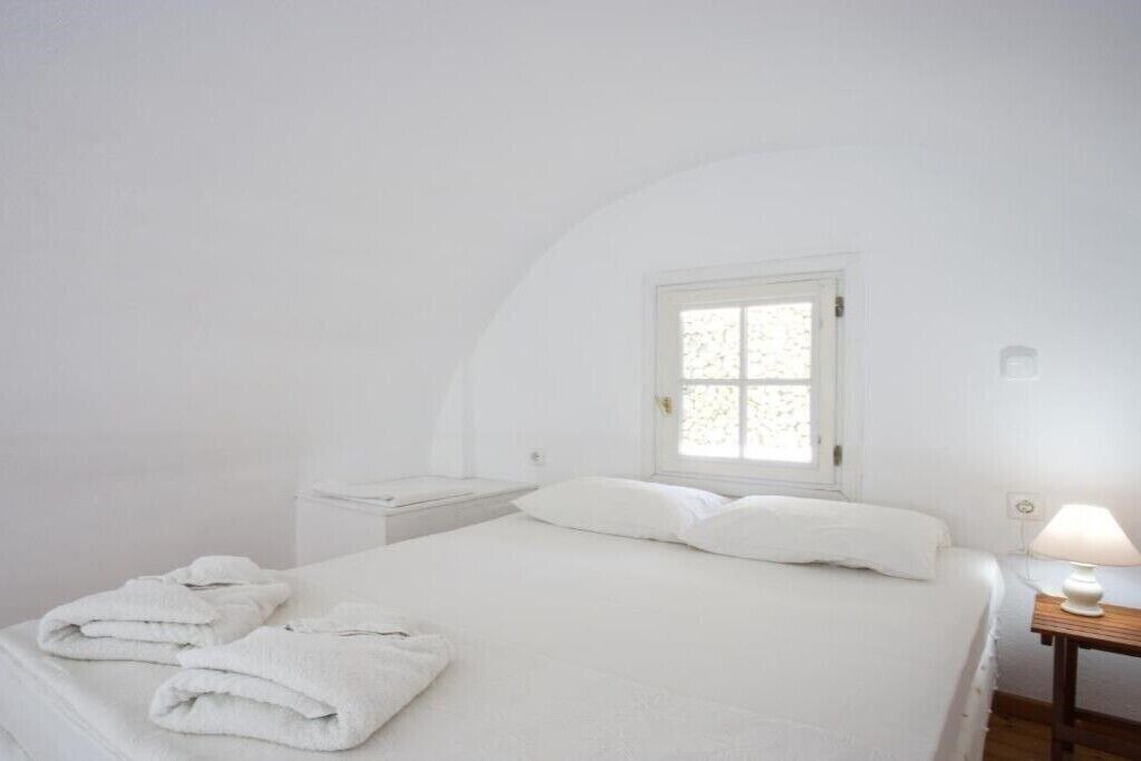 Photo of Bedroom in Perissa