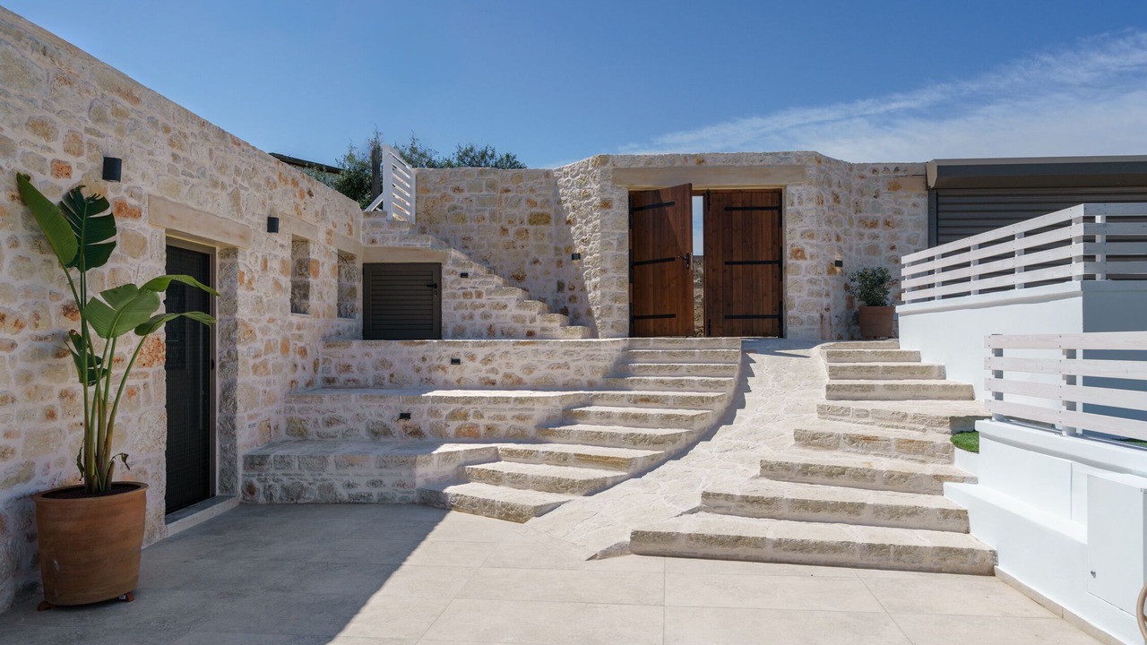 Photo of Outdoor in Roumeli