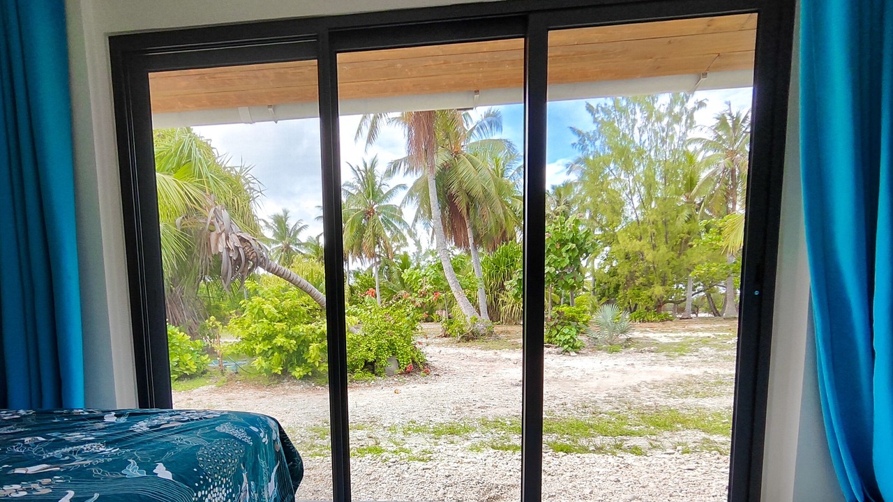 Photo of Bedroom in Rangiroa