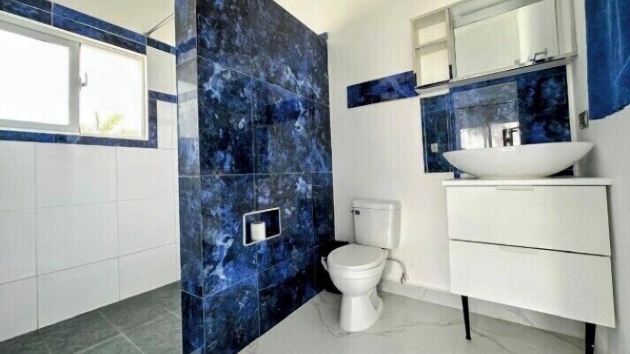 Photo of Bathroom in Veron