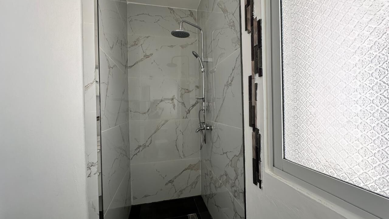 Photo of Bathroom in Veron