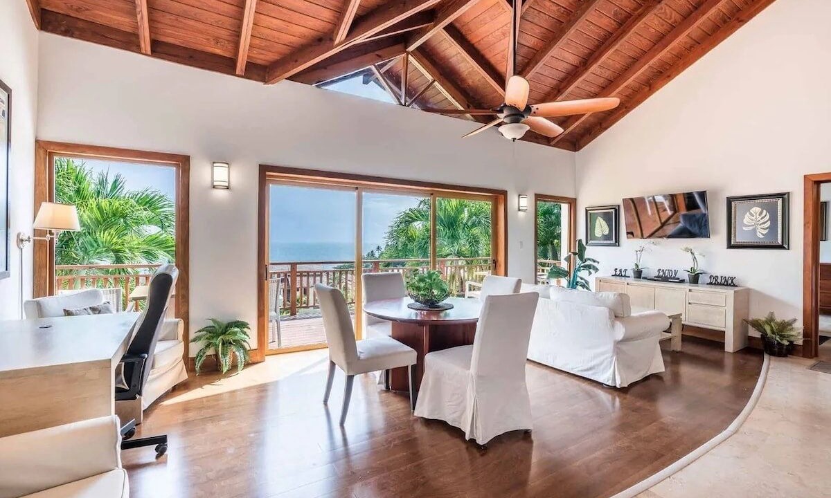 Photo of Livingroom in Puerto Bahia