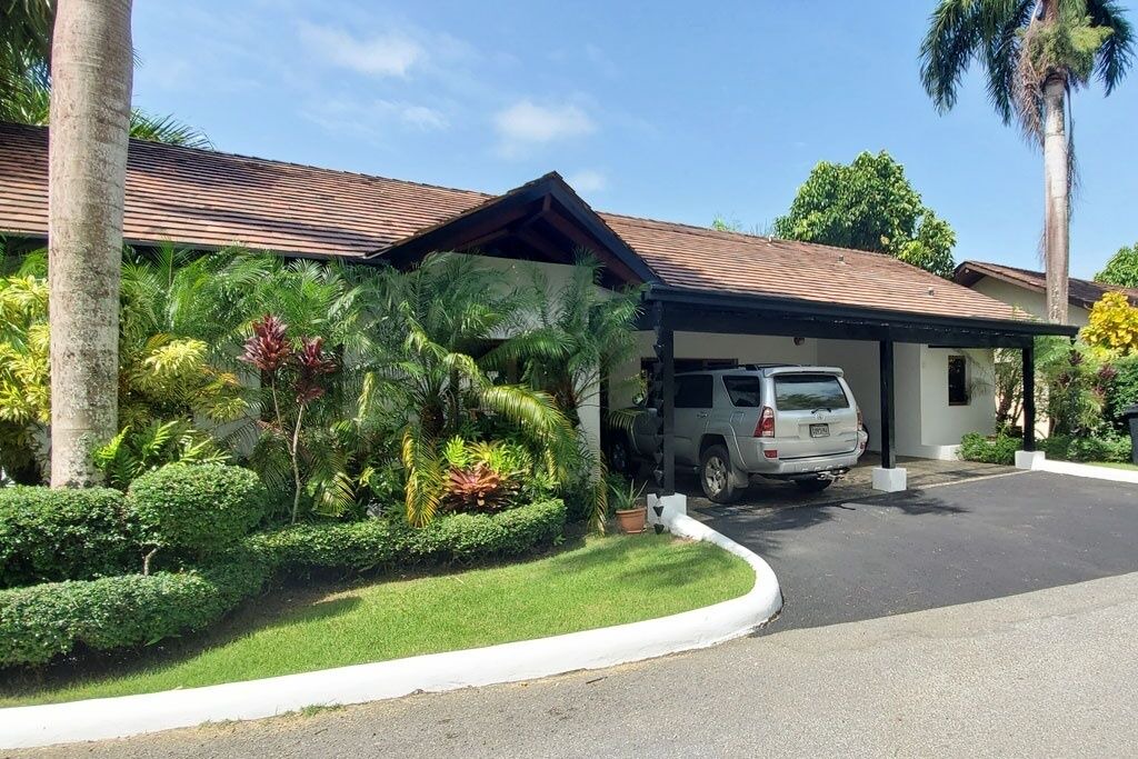 Photo of Outdoor in Puerto Bahia