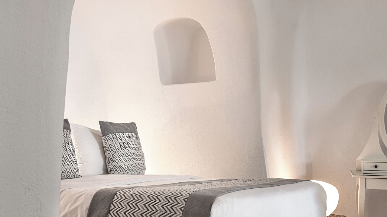 Photo of Bedroom in Oia