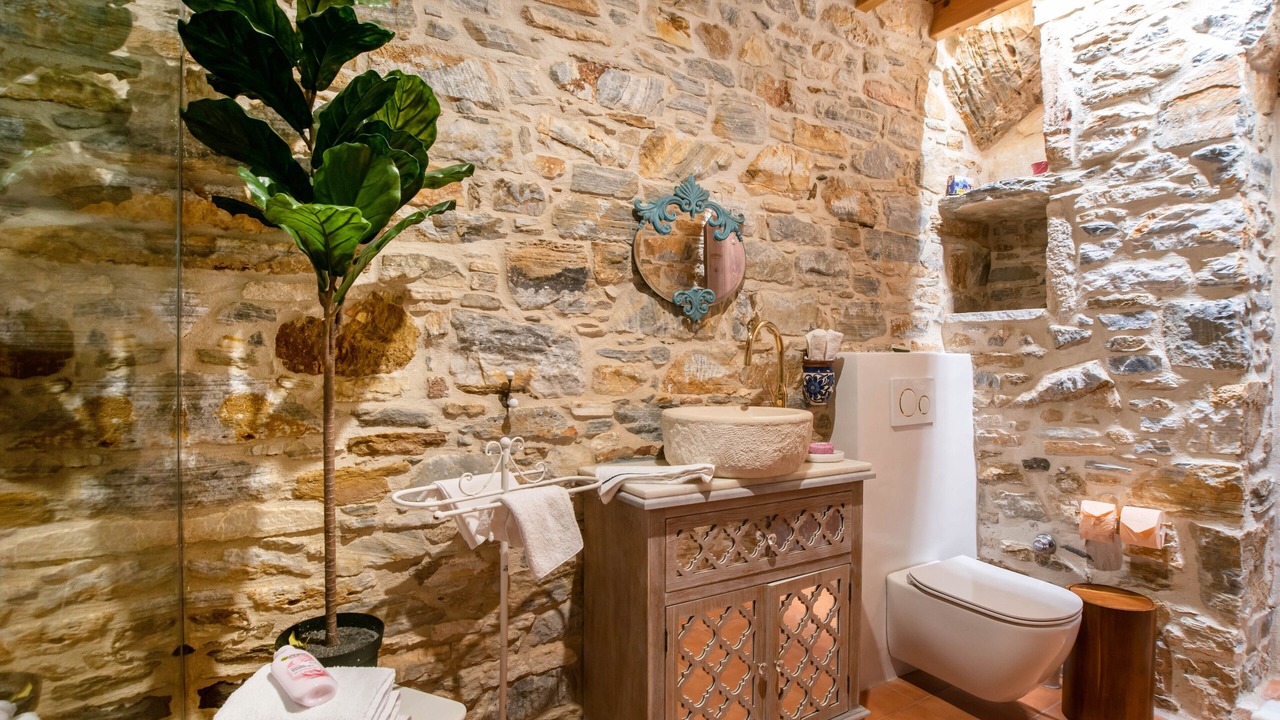 Photo of Bathroom in Naxos