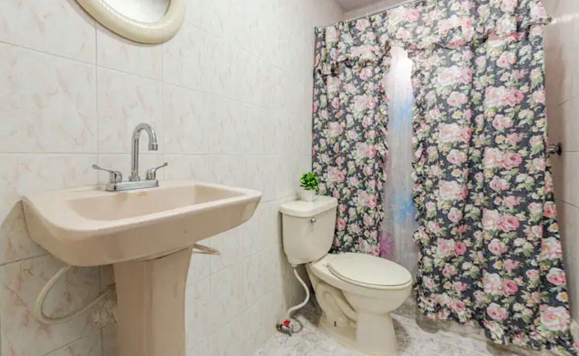 Photo of Bathroom in Los Hidalgos