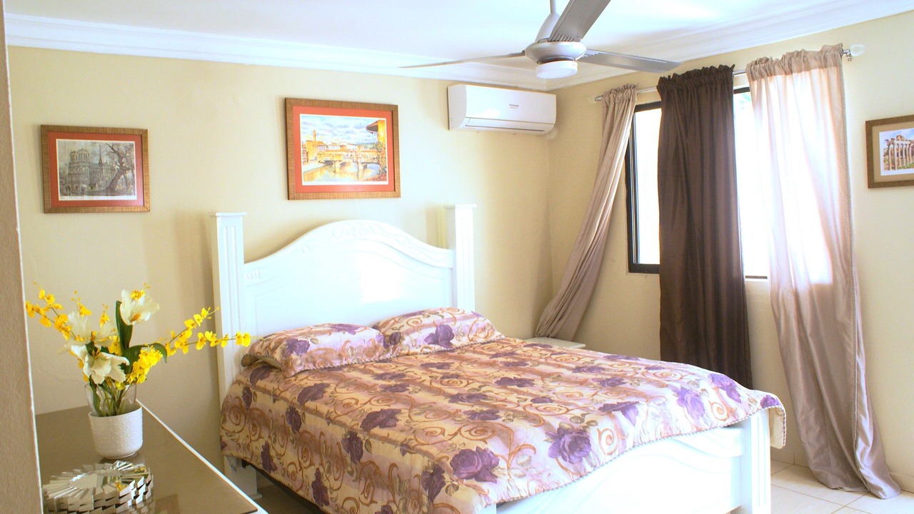 Photo of Bedroom in Viejo Arroyo Hondo