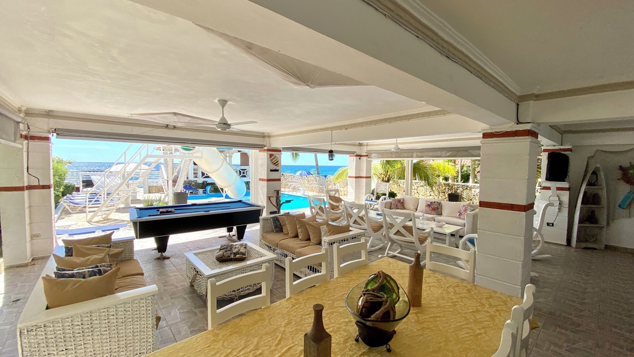 Photo of Outdoor in Villa Hermosa