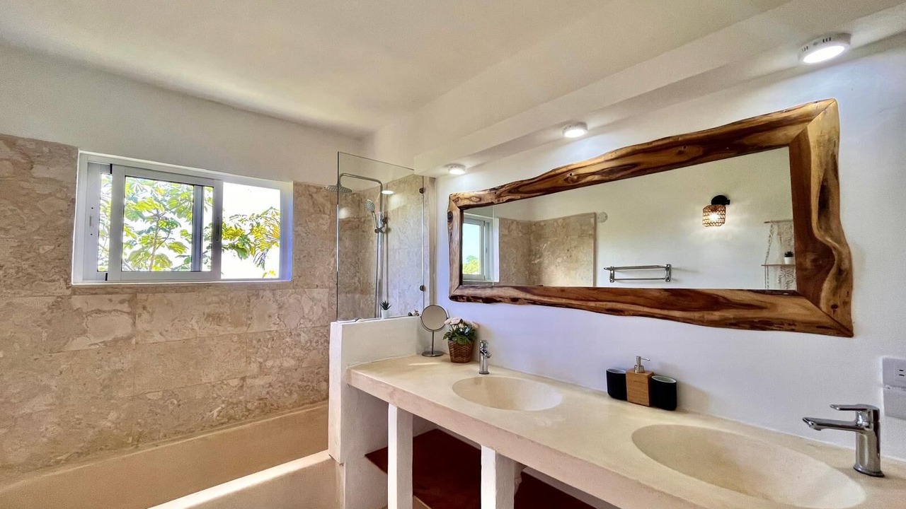 Photo of Bathroom in La Iglesia