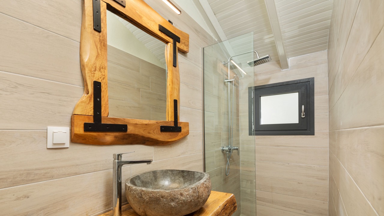 Photo of Bathroom in Velonades