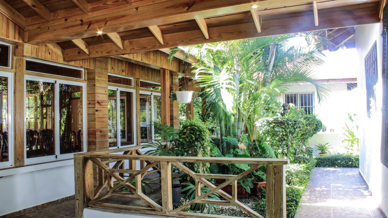 Photo of Patio Balcony in La Vega Province